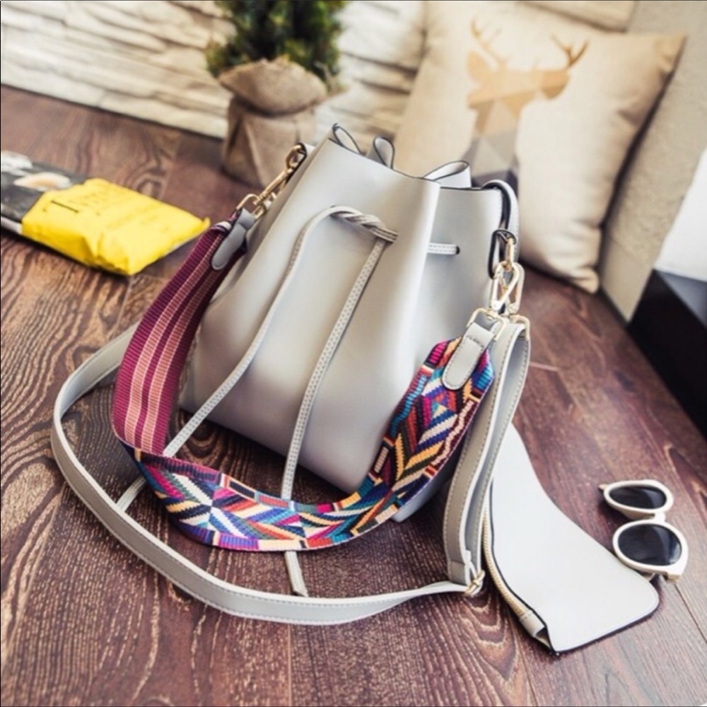 🆕🌸JUST ARRIVED!🌸DRAWSTRING GREY BUCKET BAG🌸 - Picture 3 of 8